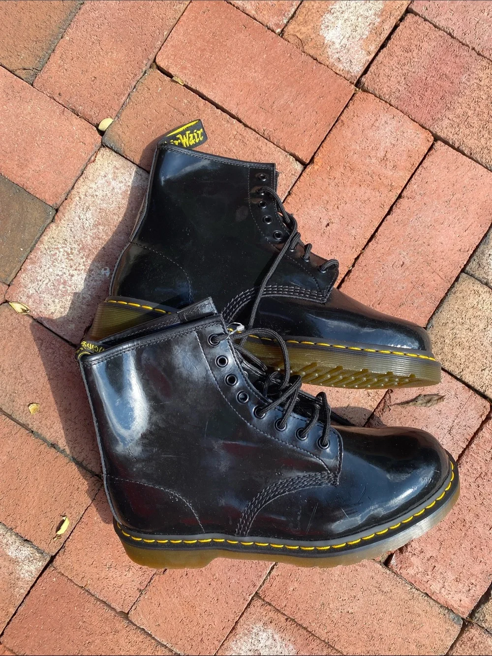 Dr. Martens classic eye